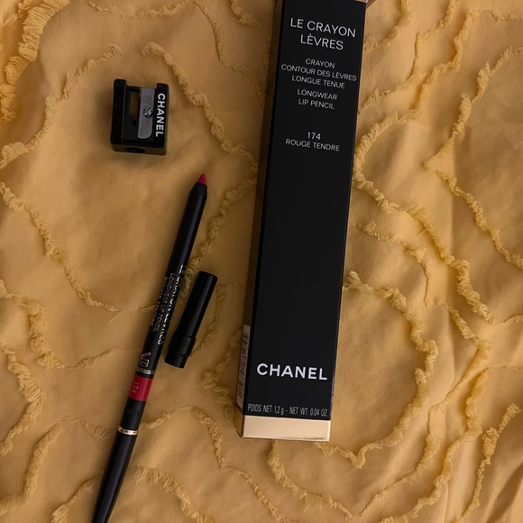 Chanel lip pencil # 174 - Picture 1 of 1